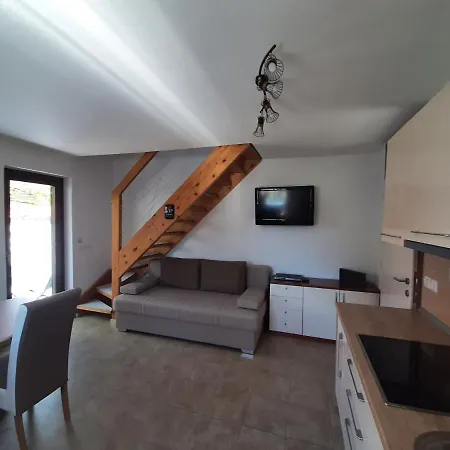Appartement Terme Catez Vip 145 *
